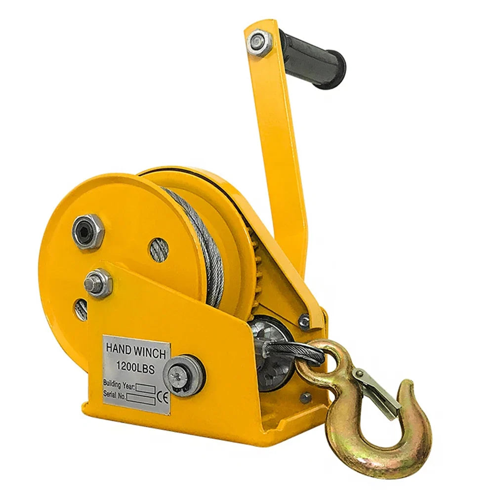 Torno manual usado en embarcación